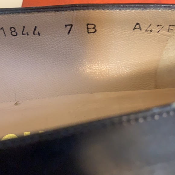 SALVADOR FERRAGAMO SZ 7B BLACK PATENT L. PREOWNED - Picture 9 of 13